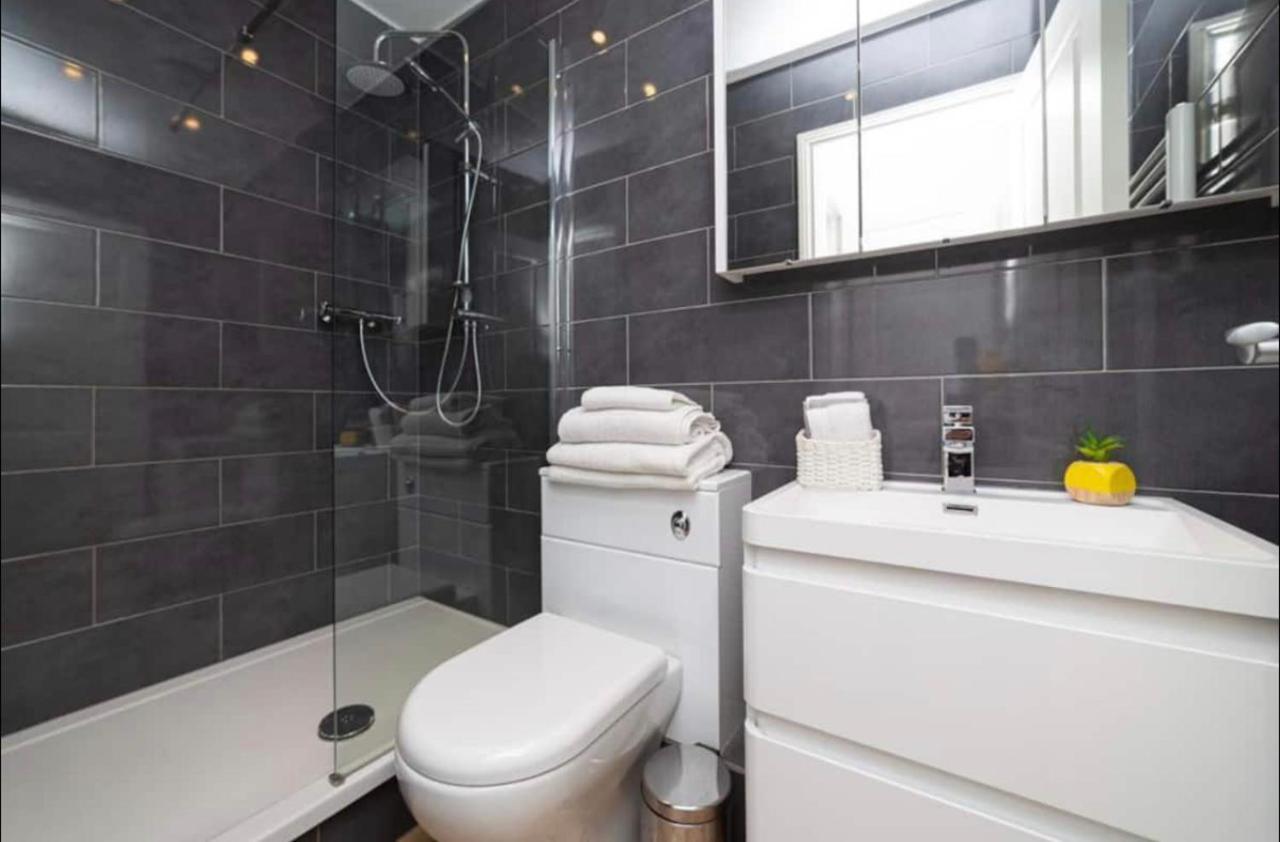 Beautiful 1Bd Apartment On The King'S Road Chelsea London Bagian luar foto